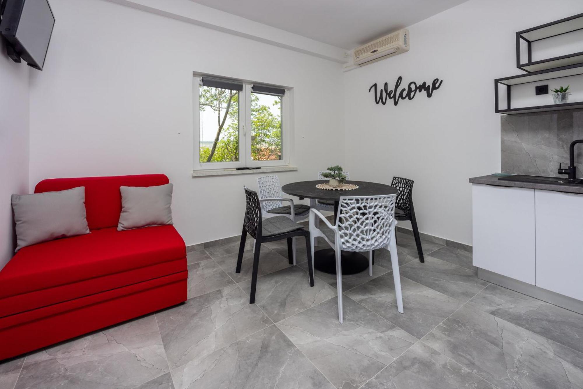 Apartments Plemmy Jadranovo Bagian luar foto