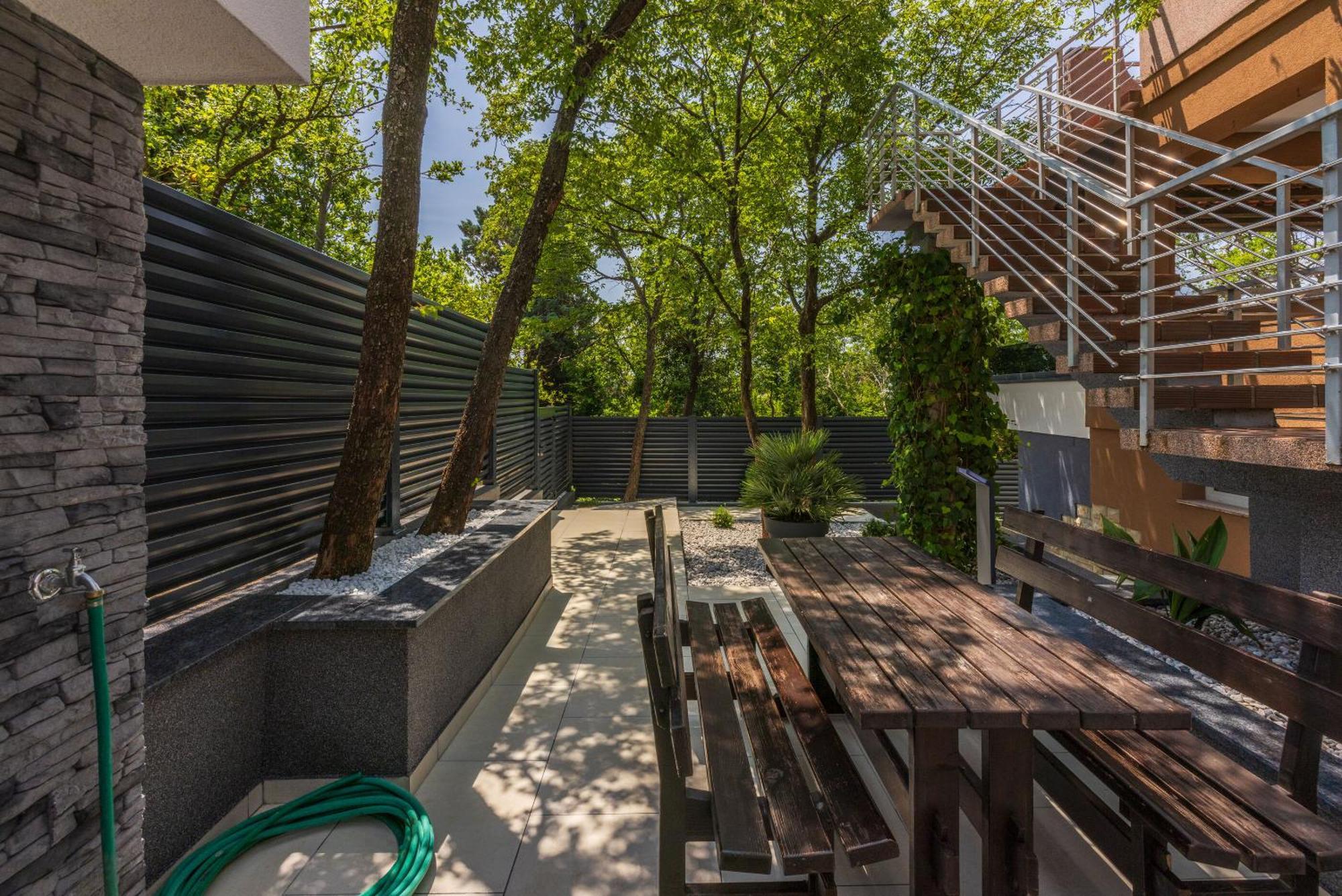 Apartments Plemmy Jadranovo Bagian luar foto